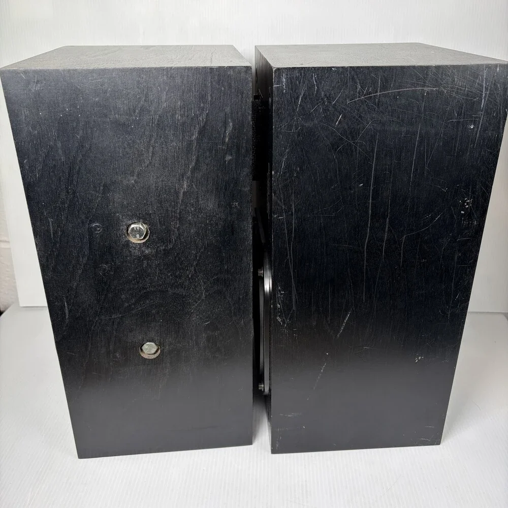 Vintage Yamaha NS-10MC 2-Way Stuido Monitor Bookshelf Speakers Pair Passive READ